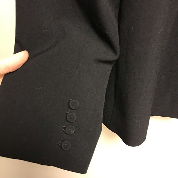 👠Black blazer with unique trim and buttons size 6 - Picture 5 of 5